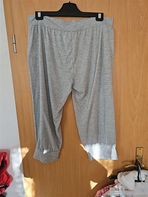 Adidas Kurze Hose S, Damenmode. Kleidung gebraucht kaufen